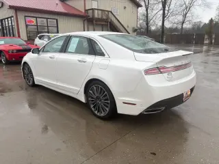 2014 Lincoln MKZ
