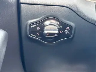 2011 Audi Q5 3.2 quattro Premium Plus