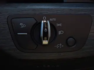 2018 Audi A4 2.0T quattro Premium Plus