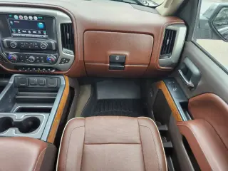 2016 Chevrolet Silverado 1500 High Country