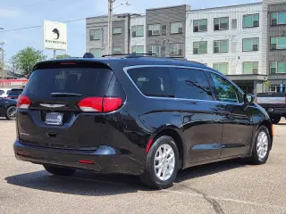2020 Chrysler Voyager LXi