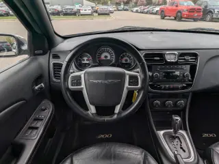 2013 Chrysler 200 Limited