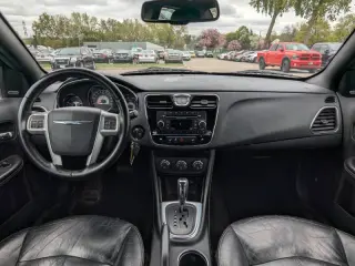 2013 Chrysler 200 Limited
