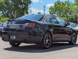 2017 Ford Taurus SHO