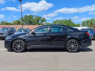 2017 Ford Taurus SHO
