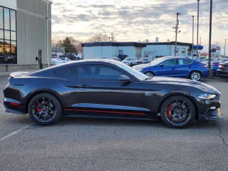 2022 Ford Mustang Mach 1
