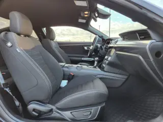 2022 Ford Mustang Mach 1
