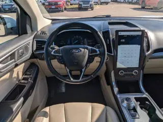 2021 Ford Edge