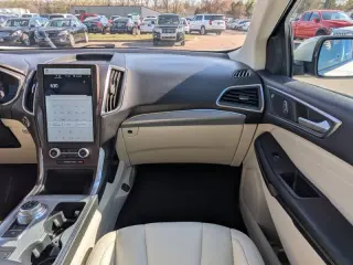 2021 Ford Edge