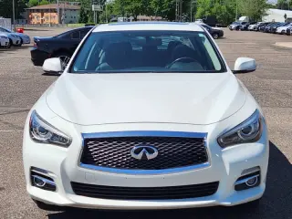2015 Infiniti Q50 Premium