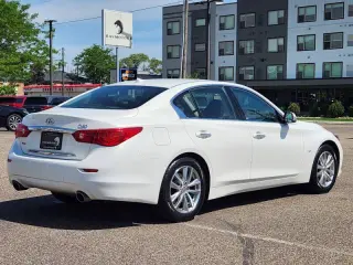 2015 Infiniti Q50 Premium