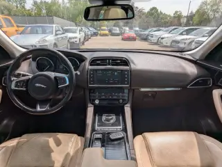 2018 Jaguar F-PACE 35t Prestige