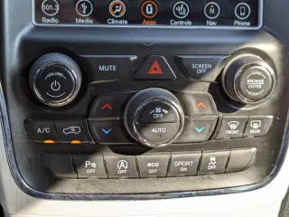 2018 Jeep Grand Cherokee Sterling Edition