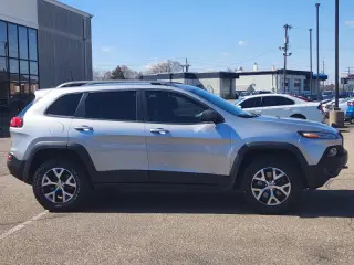 2017 Jeep Cherokee Trailhawk