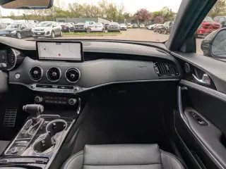 2023 Kia Stinger GT-Line