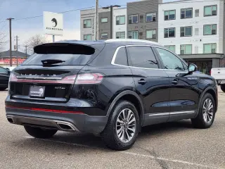 2020 Lincoln Nautilus Standard