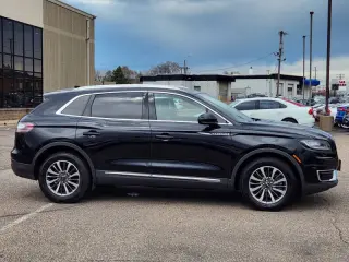 2020 Lincoln Nautilus Standard
