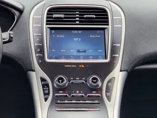 2020 Lincoln Nautilus Standard