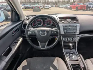 2013 Mazda MAZDA6 i Touring Plus