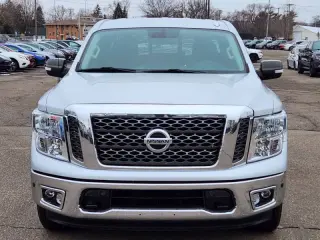 2017 Nissan Titan