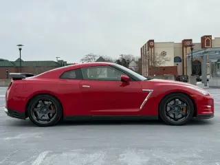 2015 Nissan GT-R Black Edition