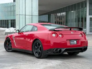 2015 Nissan GT-R Black Edition