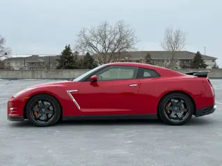 2015 Nissan GT-R Black Edition