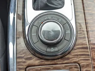 2018 Nissan Armada SV