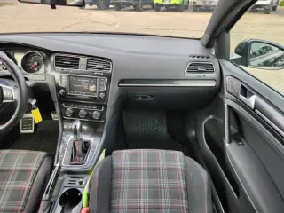 2016 Volkswagen Golf GTI SE