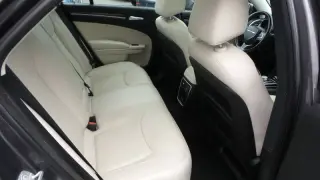 2016 Chrysler 300 Limited
