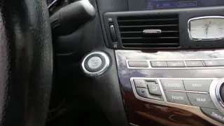 2015 Infiniti Q70 3.7