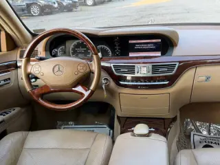2012 Mercedes-Benz S-Class S 550 4MATIC