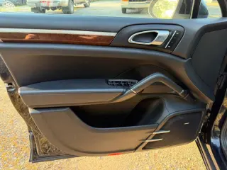 2011 Porsche Cayenne S