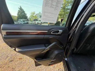 2011 Porsche Cayenne S