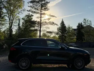 2011 Porsche Cayenne S
