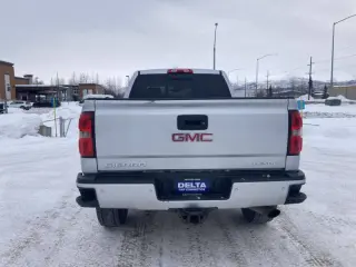 2015 GMC Sierra 2500HD Denali