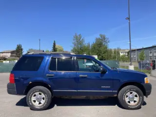 2005 Ford Explorer
