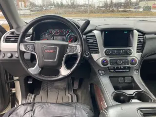 2017 GMC Yukon XL SLT