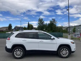 2020 Jeep Cherokee Latitude