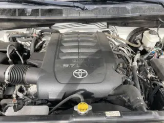 2014 Toyota Sequoia