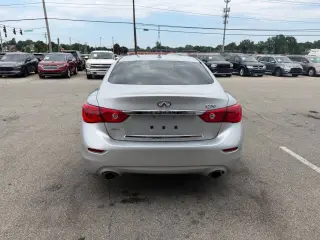 2015 INFINITI Q50