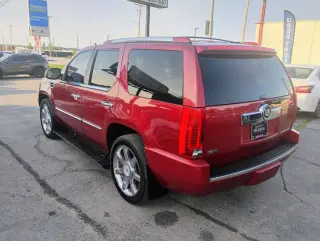 2012 Cadillac Escalade Luxury
