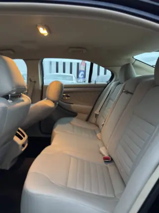 2017 Ford Taurus SE