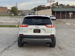 2020 Jeep Cherokee