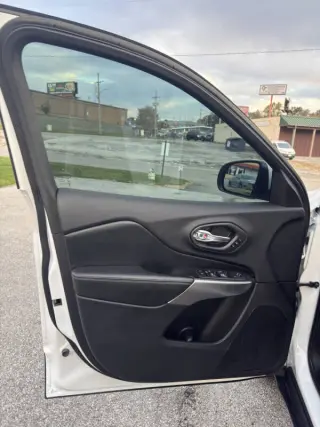 2020 Jeep Cherokee