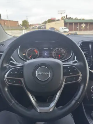 2020 Jeep Cherokee