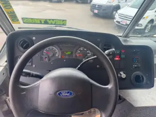 2013 Ford E-Series E-350 SD