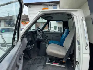 1996 Ford F-800
