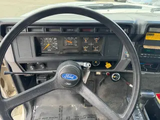 1996 Ford F-800