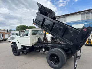 1996 Ford F-800